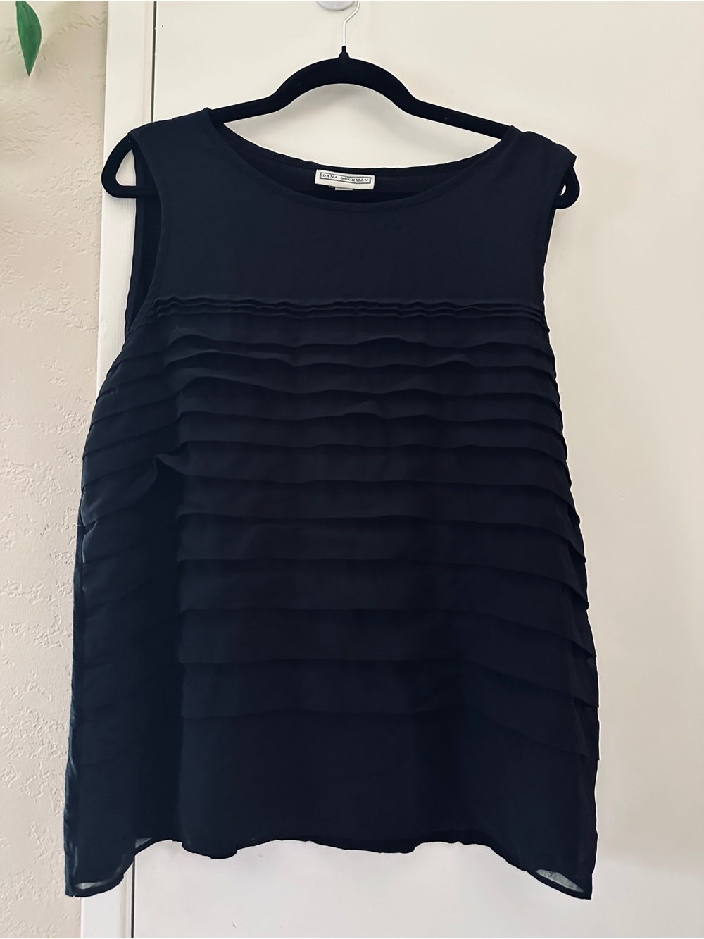 Dana Buchman Black Sleeveless Layered Top Size XL